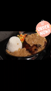 KCL.SIZZLING PLATE CAST IRON OVAL & ROUND Shape WITH WOODEN BASE.