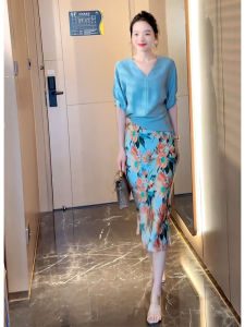 Elegant Blue Floral Print Satin Dress Ladylike Gracefulness Autumn Winter High Waist A-line Skirt Korean Style Commute Dress