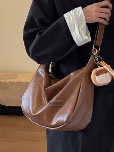 JIFANPAUL | Capacious Wide Strap Crossbody Bag