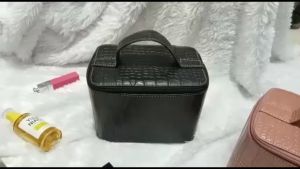 Beauty case make up kulit sintetis pouch kosmetik cewek travel organizer kotak peralatan rias mua