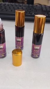 Herbal massage lavender oil moisturizes and relaxes the skin with the scent of lavender. Thailand