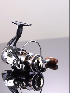 Full Metal Spinning Fishing Reel Metal Spool Smooth Drag Long Cast Reel for Saltwater Sea Freshwater Fishing