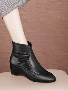 Comfortable Short Fur Lined Leather Booties with Side Zipper round Toe mid Heel Fashion Boots for Women Spring Autumn New Style