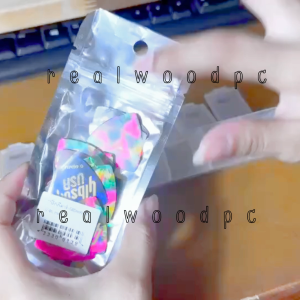 ปิ๊ก กีตาร์ สุ่มลาย ปิ๊ก กีตาร์ กีต้า Gibson Fender ปิ๊กกีต้าร์ กิบสัน Guitar Picks กีตาร์ไฟฟ้า กีตาร์โปร่ง ปิ๊กกีต้าร์โปร่ง ดนตรี เสียงนุ่ม เพราะ YC