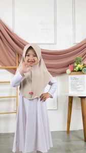 Kerudung Instan Anak Bergo Instan Jersey Anak  Hijab Anak Jilbab Anak Pinguin Sakinah By  Shamira