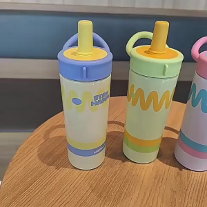 Botol Tumblr Tumbler Stainless SUS 316 Tahan Panas Dingin Dengan Gagang Ukuran 650ml/ Tumbler Lucu 2382 -SC