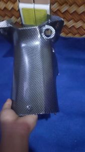 Cover Legshil Tengah Kontak Suzuki Satria Hiu Carbon