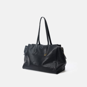 Large Capacity Retro Travel Bag Soft Tanned Cowhide Single Shoulder Tote Bag Casual Style Zipper Closure Pure Color Pattern