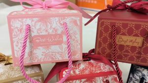 gift(ราคาถูกสุด)กล่องกระดาษ กล่องใส่ลูกอม กล่องของฝาก/ของขวัญ กล่องใส่ของชำร่วย