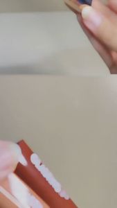 Terbaru Wardah Glasting Liquid Lip 35gram Hi-Pigmentasi Glass Color Ringan Tidak LengketTransferproof Wardah Glasting Lip Cream