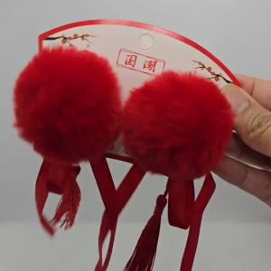 กิ๊บติดผมตรุษจีน ผูกโบว์ตรุษจีน กิ๊บติดผมจีน ปอมปอม สีแดง ยางรัดผมตรุษจีน