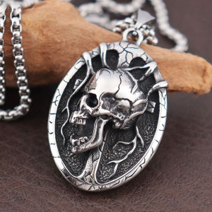 Vintage Design Skull Necklaces For Mens Popular Stainless Steel Cross Pendants Punk Hip Hop Male Jewelry Charm Halloween Gifts