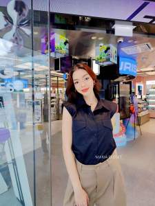 เชิ้ตแขนกุดงานดีสไตล์เกาหลี งานนี้คือสวยมาก ผ้าคือดี เกรดงานเกินราคามาก แมทช์ง่ายสุดๆ