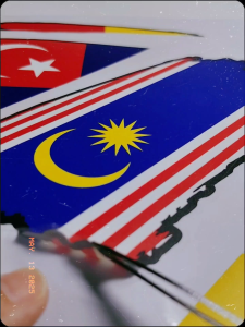 Pelekat Bendera Malaysia (9.6cm) – Malaysia Flag Sticker for Car & Motorcycle | Jalur Gemilang Decal