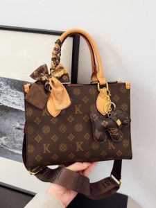 กระเป๋าถือ PU ขนาดเล็ก สไตล์ย้อนยุค หรูหรา กระเป๋าถือแบบสะพายไหล่สำหรับผู้หญิง กระเป๋าถือแบบลำลอง สีสันสดใส ปิดด้วยซิป