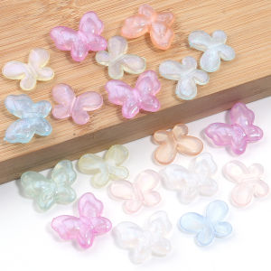 ลูกปัดอะคริลิครูปผีเสื้อไล่สีน่ารัก 50 ชิ้น ลูกปัดอะคริลิคขนาดเล็กสำหรับทำสร้อยคอ สร้อยข้อมือ เครื่องประดับ DIY