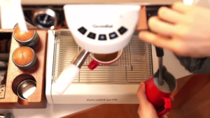 Gemilai เครื่องชงกาแฟอัตโนมัติ (ตั้งอุณหภูมิสกัดพรมน้ำ) 2350W 1.7 ลิตร รุ่น CRM 3149 (ระบบดูดน้ำ)