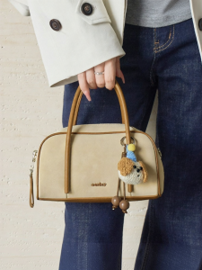 Josiny | Vintage Small Production Pillow Bag
