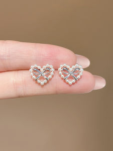 LYNNROMAN | Những Chiếc Bông Tai Earrings Thanh Lịch Mới Phổ Biến 2026
