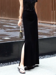 MANMI | Chân Váy Drape Elegance Đen Cao Waisted Giúp Gọn Gàng