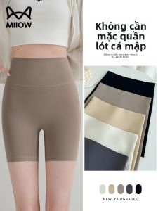 Miiow | Cat Woman Three-quarter Shark Pants Womens Sports Cycling No-rolled Edge Base Layer Pants No-underwear Two-in-One Seamless Yoga Pants