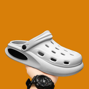 Mens Summer Outdoor Sandals Anti-Slip Thick Bottom Head Cover Half Slippers Sporty Large Size Beach Slippers Breathable EVA