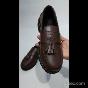 Sepatu Dockmart Coklat Pria Wanita: Sol Karet Kuat & Awet