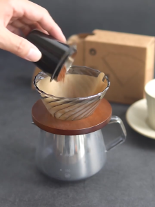 100PCS V-Shaped Coffee Paper Filter Natural Wood Pulp Drip Paper Coffee Strainer Bag Espresso Tea Infuser Tools