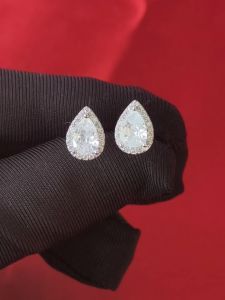 Diamcity (Free Gra Certificate) Anting-Anting Moissanite 1 Karat Wanita Tetesan Air