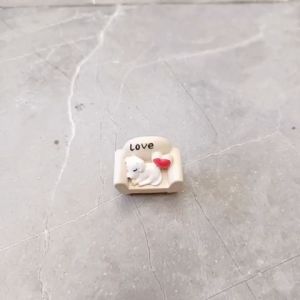 Mô hình Tiểu Cảnh Chú Cún Trên Ghế Trang Trí Terrarium Sen Đá Xương Rồng Charm Slime