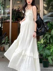 Váy Dài Không Tay Chiffon Kiểu Pháp Thanh Lịch Mùa Hè 2025 Mới Thiết Kế Eo Cao Thon Gọn Váy Dài Đi Biển Cho Nữ