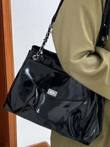 Nices Soft Leather Tote Bag Womens Commuter Crossbody Shoulder Bag Large Capacity Wax Oil Leather Fashionable Shopping Bag