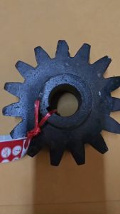 เฟืองโม่ปูน 15ฟัน รูเพลา 28มม. 30มม. 32มม. โม่ปูน โม่ผสมปูน อุปกรณ์ก่อสร้าง อะไหล่โม่ปูน