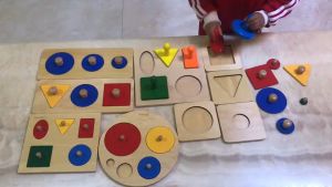 Giáo cụ Montessori - Bảng ghép hình khối cơ bản bằng gỗ giúp bé phát triển cảm quan - Đồ chơi cho bé