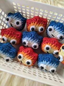 Cute amigurumi calcifer crochet keychain