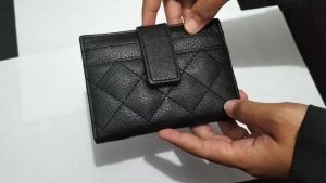 Dompet wanita mini kulit sintetis dompet kartu dompet lipat muat uang kertas & koin dompet travel.