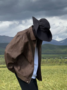 แจ็คเก็ตหนังสั้นทรงหลวมสำหรับผู้ชาย ฤดูใบไม้ผลิและฤดูใบไม้ร่วง กันฝน ปกปิดคอ เสื้อแจ็คเก็ตมอเตอร์ไซค์สไตล์อเมริกันสำหรับการขี่มอเตอร์ไซค์