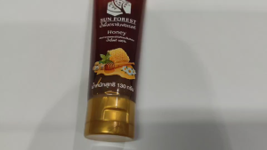 น้ำผึ้งแท้ 100% sun forest ขนาด 130 กรัม 1 อัน