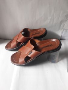 sandal selop pria kulit //sandal selop fourz9 bagus lembut nyaman sol tidak licin