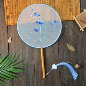 พัดปักลายผ้าไหมสู่ทิศตะวันออกเฉียงเหนือ 2 ด้าน สำหรับเต้นรำ ชุดฮันฟู ภาพถ่าย ฤดูร้อน ลม ผลิตภัณฑ์เสริมสวยสำหรับบ้าน