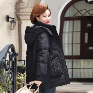 Womens Short Thickened Winter Jacket Duck down Warm Outerwear Anti-Cold Mommy Clothes Korean Style Commute Straight Tube