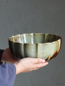 Retro Ceramic Lotus Tea Washing Bowl Large Size Tea Accessories for Gongfu Tea Brewing Handmade Craftsmanship Daily Use