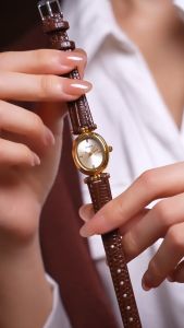 Rebirth Jam Tangan Wanita 0140 Korean Antik Elegan Tali Kulit Jam Tangan Cewek