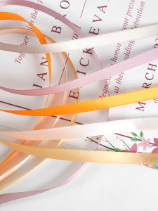 เทปโพลีเอสเตอร์สีพื้นเงา 1 ซม. บรรจุภัณฑ์กล่องของขวัญ วัสดุผูกโบว์ผีเสื้อ วัสดุดอกไม้ เทปโพลีเอสเตอร์สำหรับอบ