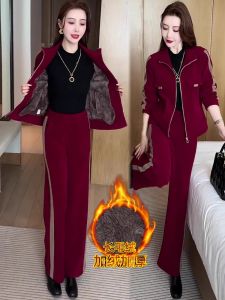 Thickened Fleece Casual Sports Set for Women Winter 2025 New Fashion Anti-Aging Warm Outerwear Two-Piece Suit Long Sleeve Zipper