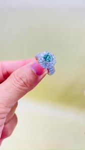 Nhẫn nữ bạc xi bạch kim đá chủ đính kim cương Moissanite Mỹ D/FL kiểm định GRA kiểu tròn baguet size 6li3 Nhẫn kim cương nhân tạo màu trắng Đá moissanite màu xanh 58 giác cắt - KIM LỘC PHÁT NTBG