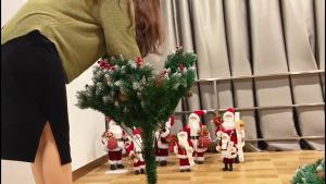 NUVOX Berry Christmas Tree 5/6/7/8FT With Red Pine Cone With 1300 Tips Foldable Stand High Quality Bushy Xmas For Home Party