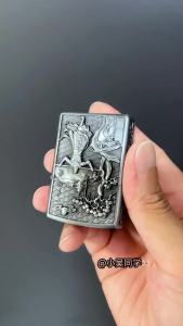 HỘP QUẸT BẬT LỬA ZIPPO ZORRO HÌNH WUKONG DẬP NỔI 6 MẶT