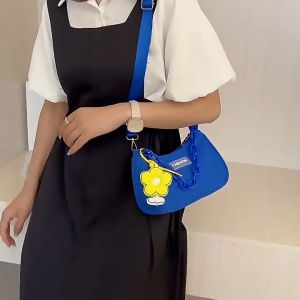 กระเป๋าสะพาย ผ้าไนล่อน กระเป๋าถือ พร้อมส่งจากไทย 🎉แถมฟรี สายโซ่ + พวงกุญแจดอกไม้ คุ้มมากกกก 🔥