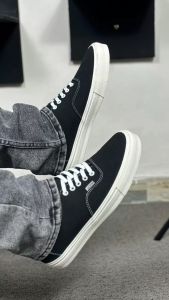 Sepatu Awds Autentic Comfort Black White: Sepatu Sneakers Pria & Wanita